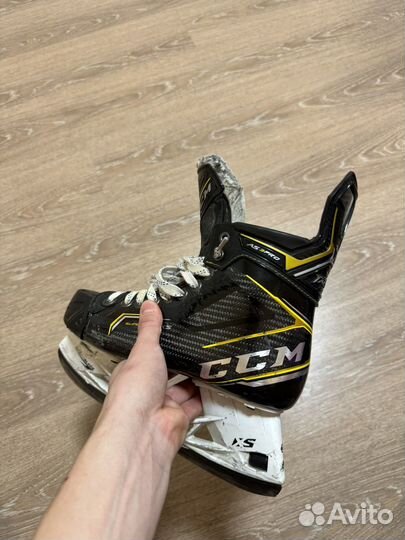 Хоккейные коньки ccm as3 pro 9 размер