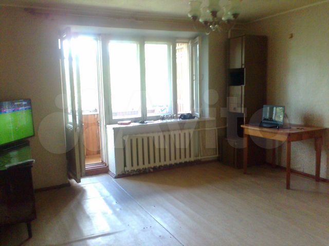 Авито кимры недвижимость квартиры. Авито кимры недвижимость квартиры. Кимры лоткова 3. Квартира тверская область. Купить квартиру в кимрах 1 комнатную.