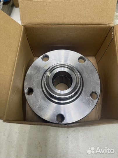 Ступица передняя VAG Audi A4 B5 VW Passat B5 A6 C5