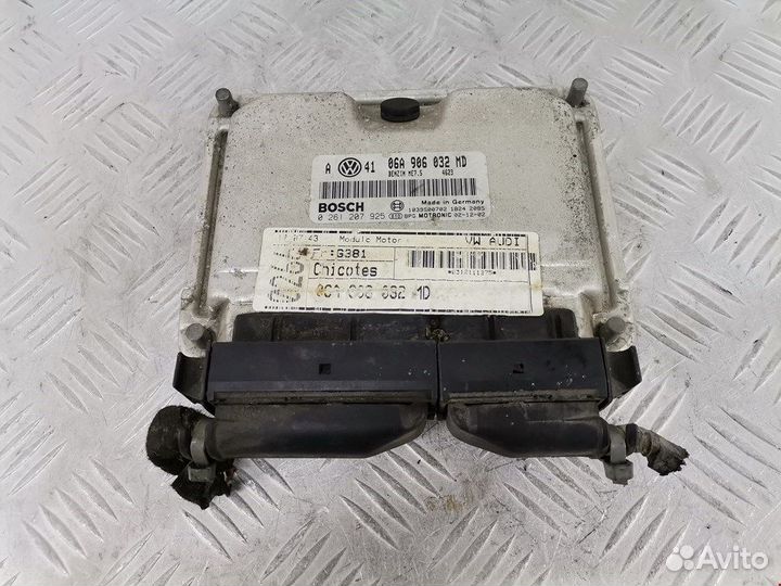 Блок управления двигателем для Volkswagen Golf 4