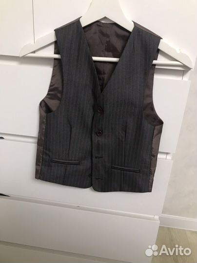 Костюм тройка на мальчика