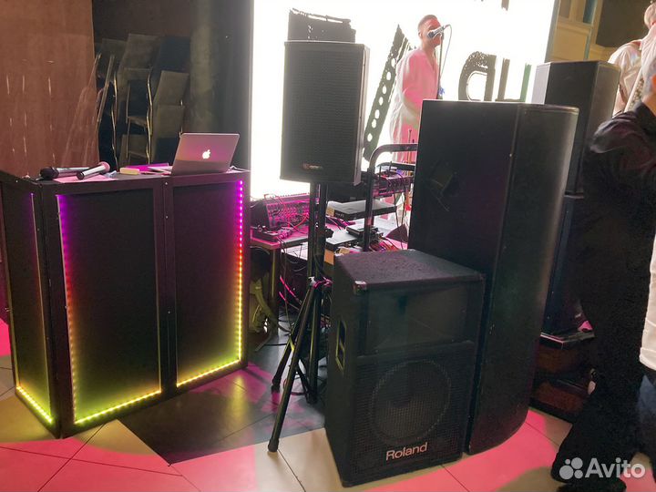 Стойка dj (3 столеш), ширма, фасад, dj стол