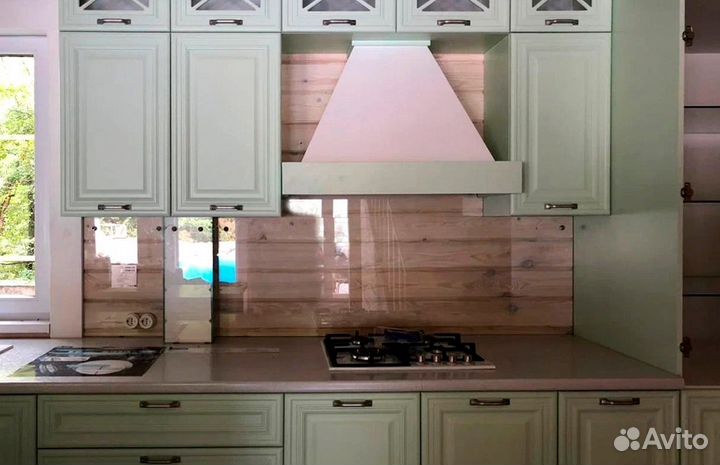 Стеклянные стеновые панели для кухни