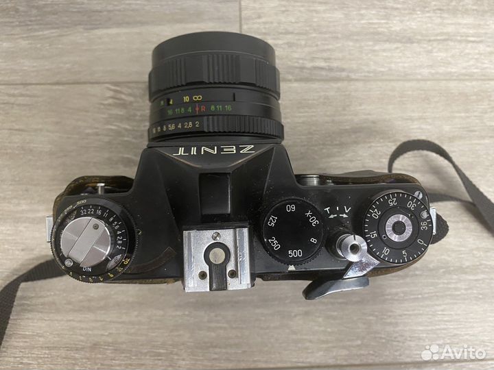 Пленочный фотоаппарат зенит