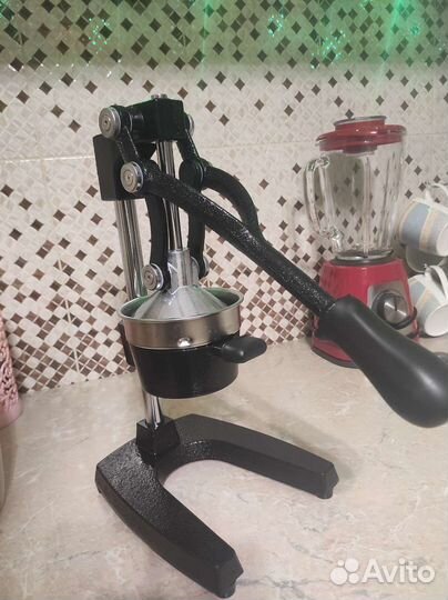 Соковыжималка для цитрусовых