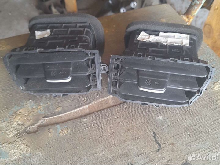 Дефлектор торпеды Kia Rio 3