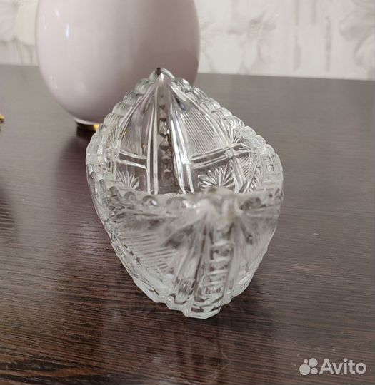 Хрустальная ваза