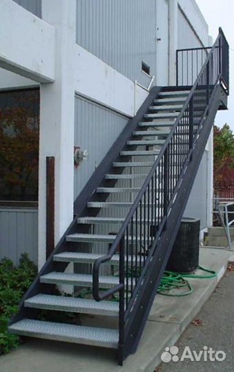 Уличная лестница