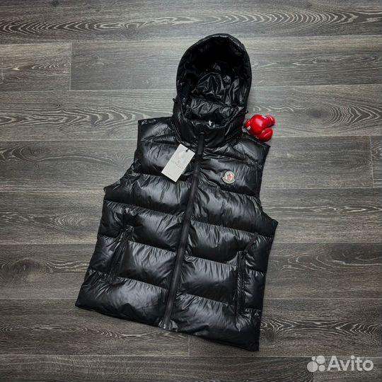 Жилетка Moncler матовая