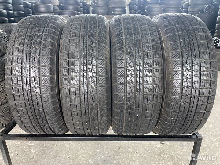 Toyo Winter Tranpath MK4a 225/60 R17