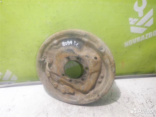 Щит опорный задний левый Ауди 80 90 Б4