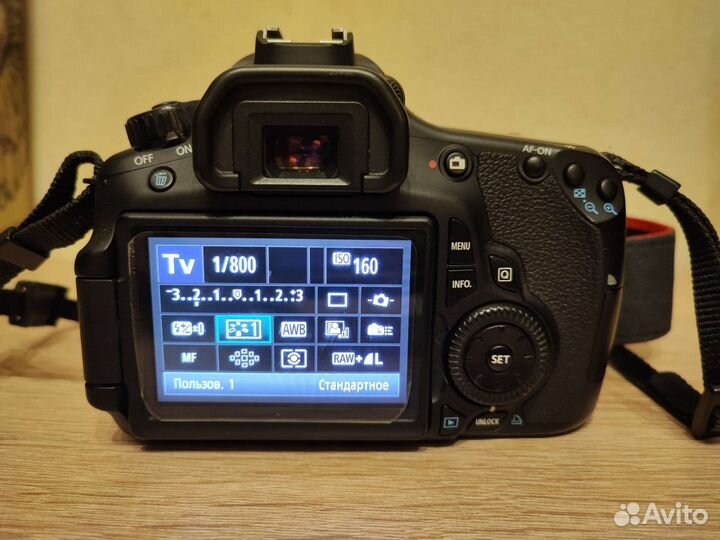 Зеркальный фотоаппарат canon 60d kit