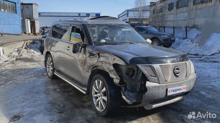 Коллектор выпускной левый Nissan Patrol (Y62) 1400