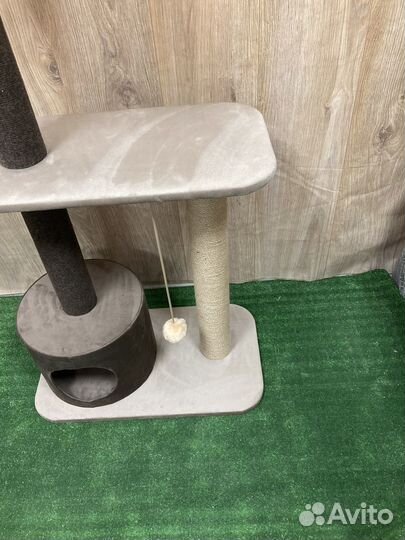 Когтеточка и домик для кошек