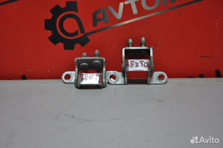 Петли пятой двери Ssangyong Rexton GAB D27DT.OM