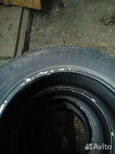 Goodyear 4x4 UG Ice Navi 215/65 R16