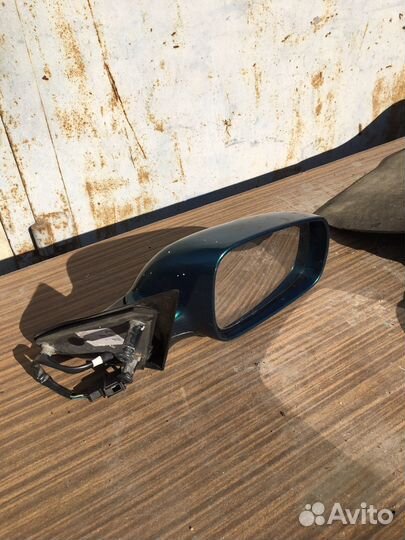 Зеркало заднего вида правое Skoda Octavia 1
