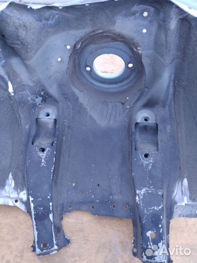 Стакан левый митсубиси галант 8