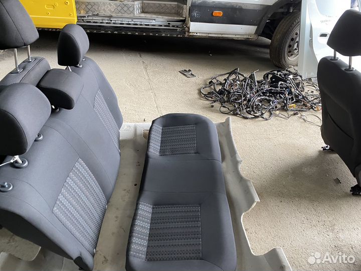 Заднее переднее сидение polo 5