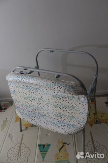 Пеленальный столик с ванночкой chicco