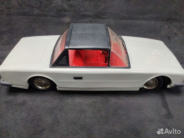 Машина на пульте завод им. А.А. Кулакова 92' СССР