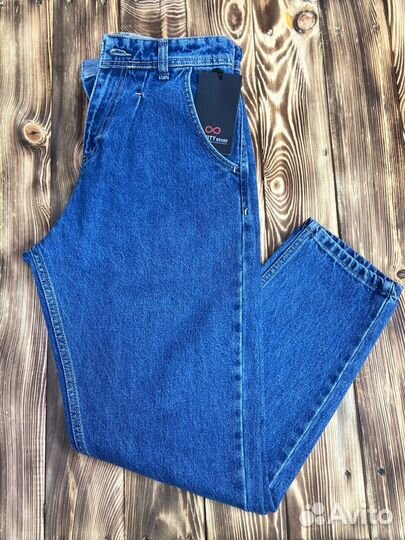 Джинсы мужские