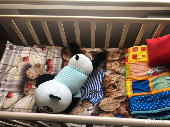 Продам детскую кроватку