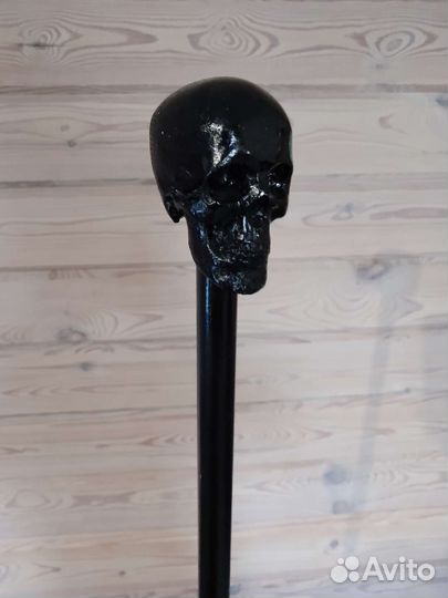 Трость с черепом