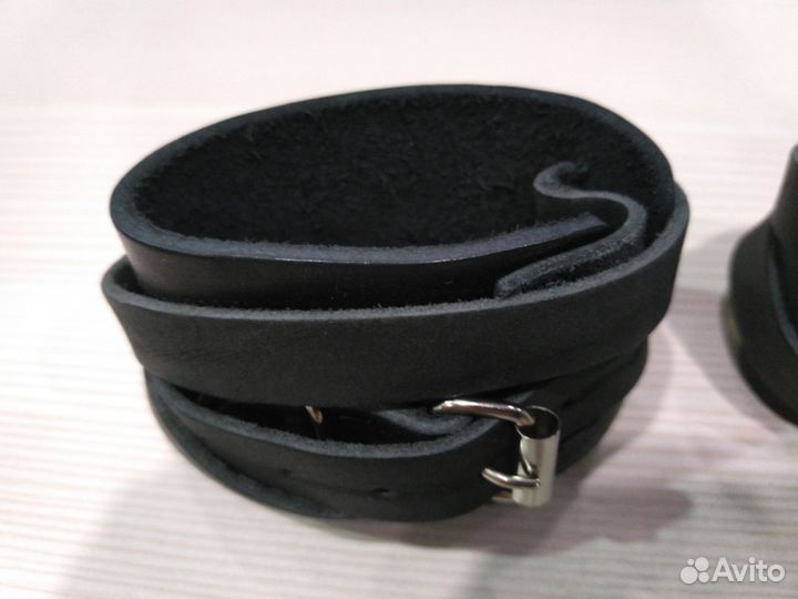 Напульсник кожаный