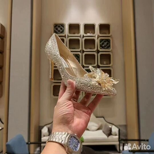 Туфли женские Jimmy Choo с камнями