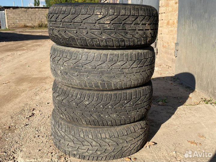 Kormoran Stud 2 205/55 R16 94T