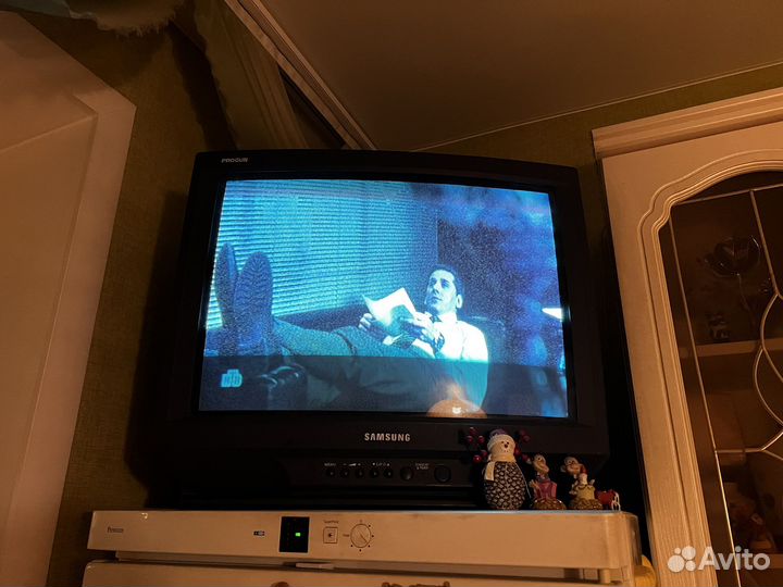 Телевизор samsung