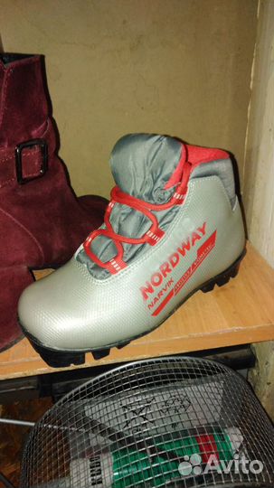 Лыжные ботинки