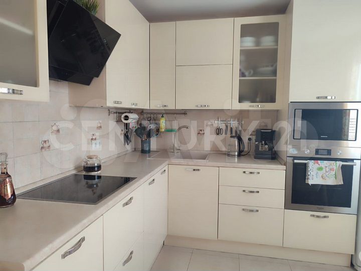 3-к. квартира, 79,7 м², 6/10 эт.