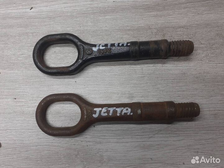 Крюк буксировочный VAG