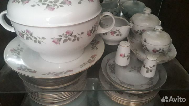 Сервиз столовый Kahla гдр. Бутоны роз. Редкий