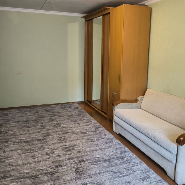 2-к. квартира, 42 м², 3/5 эт.