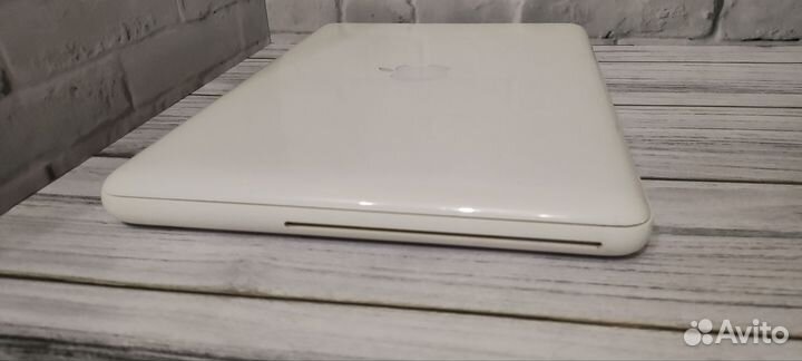 Apple MacBook pro A1342