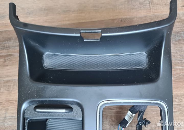 Панель центральной консоли Kia Sorento 3 Prime UM