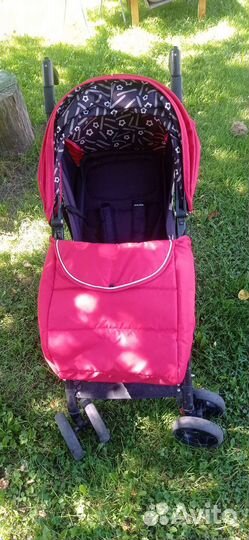 Прогулочная коляска