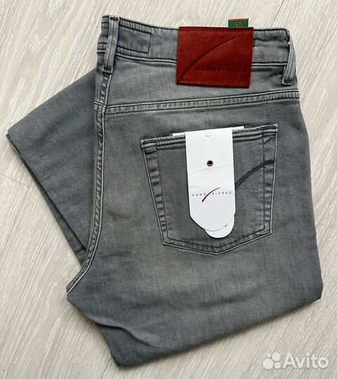 Джинсы hand picked оригинал 35р