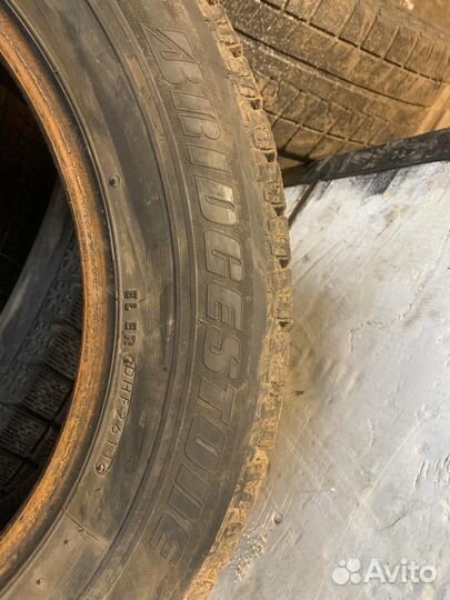 Bridgestone Blizzak Revo GZ 215/60 R17 92T