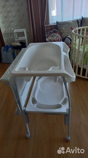 Пеленальный столик с ванночкой