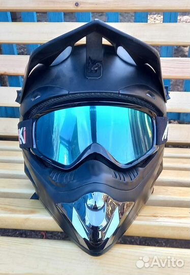 Мотошлем кроссовый бу