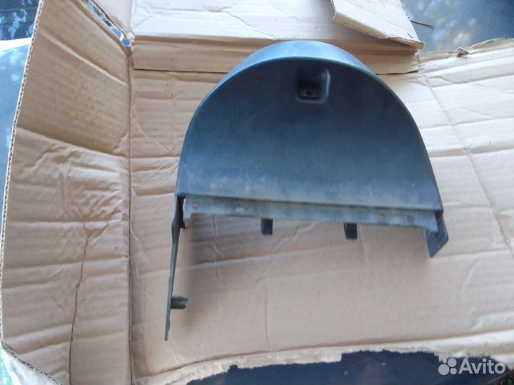 Верхняя часть кожуха подрулевого Bmw 5 E39