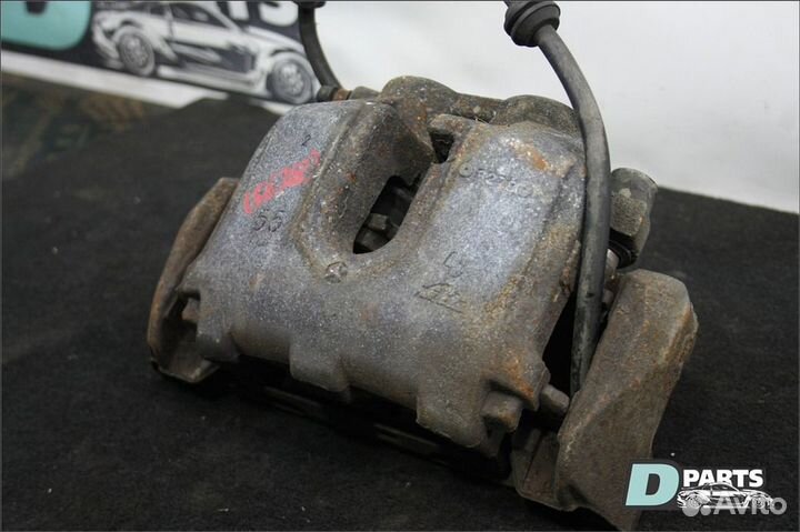 Суппорт передний Mercedes-Benz