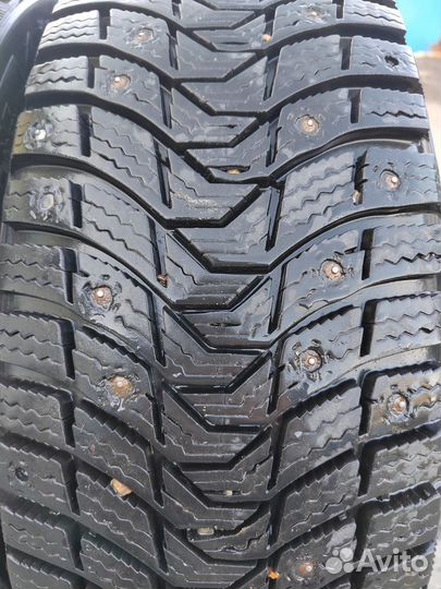 Michelin X-Ice North 3 215/60 R17