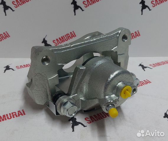 Суппорт тормозной зад Toyota land Cruiser 200