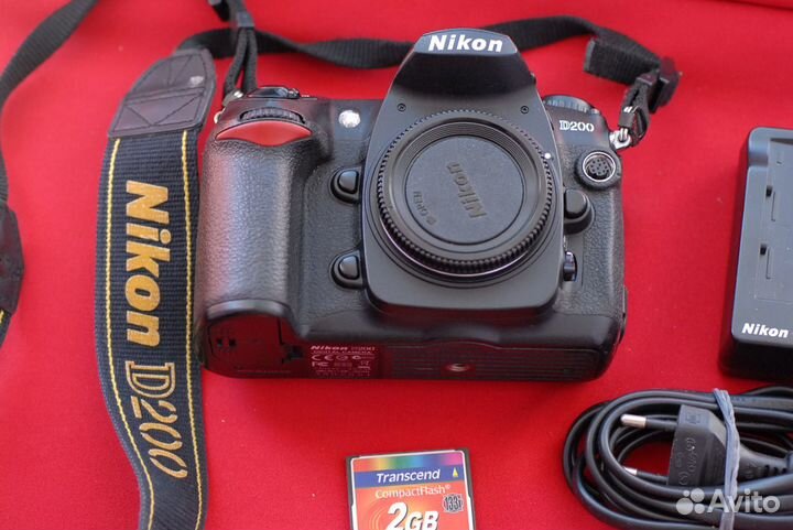 Nikon D200 body (пробег 13700)