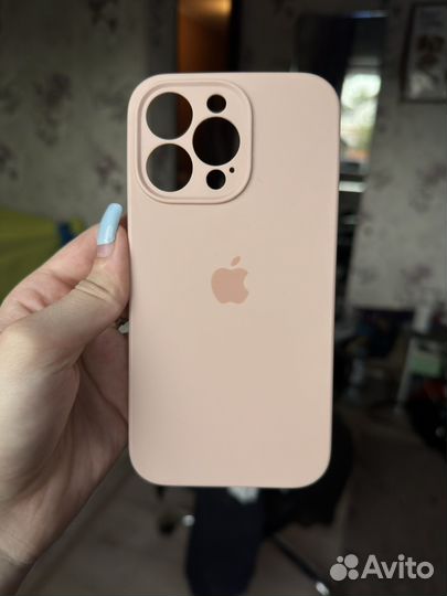 Чехол на iPhone 13 pro